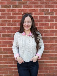 college-fashion-blogger-statement-necklace-spring-layers