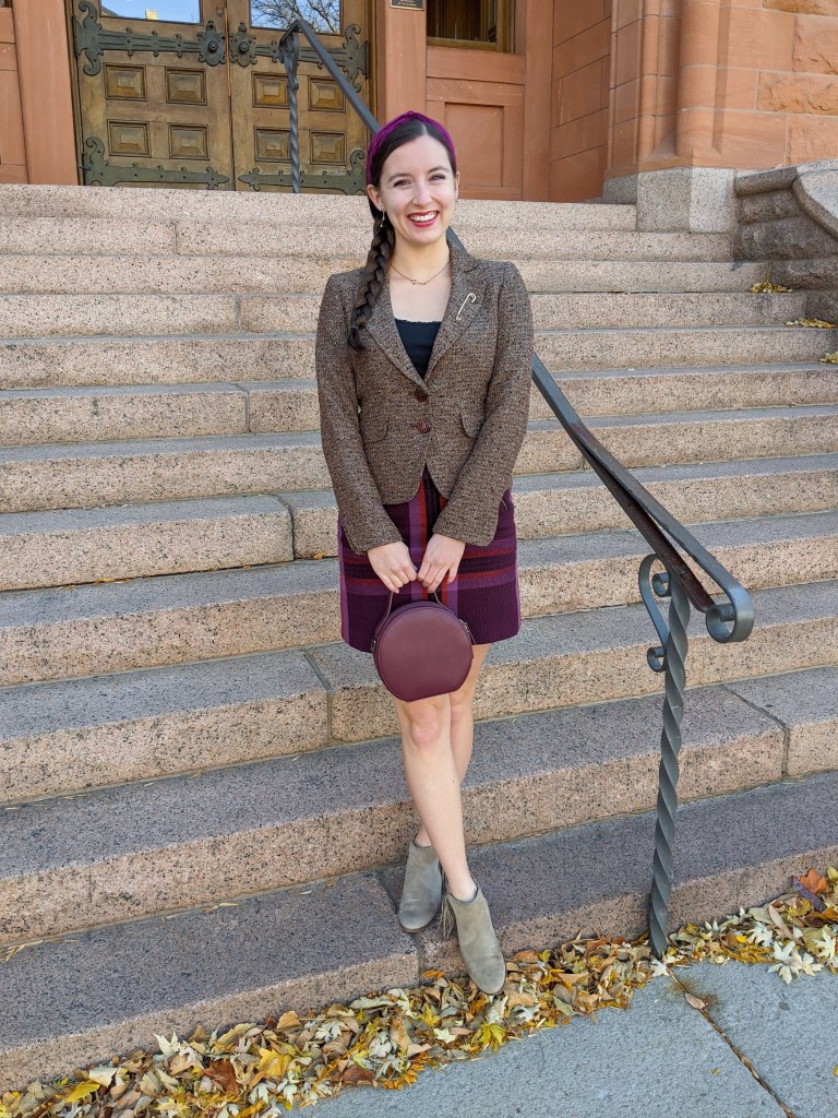 thanksgiving-outfit-idea-preppy-thrifted-blazer