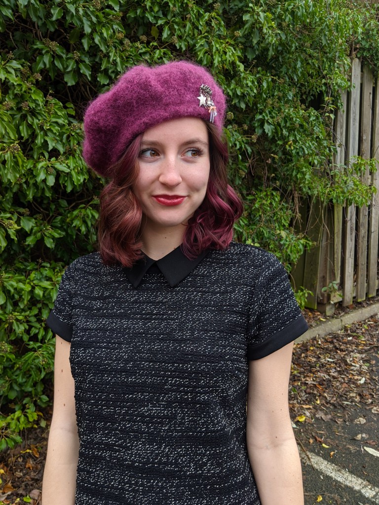 balayage-hair-beret-tweed-collar-dress