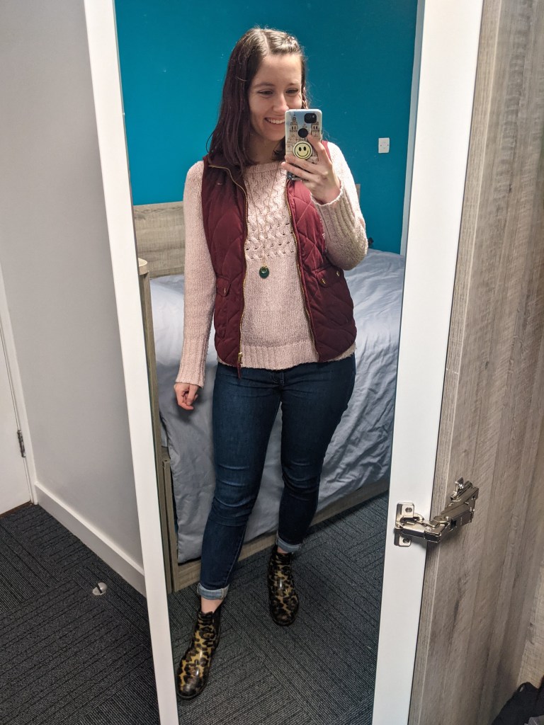 pink-sweater-maroon-quilted-vest-skinny-jeans-leopard-rain-booties