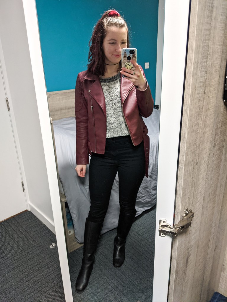 grey-cropped-sweater-maroon-moto-jacket-black-skinny-jeans