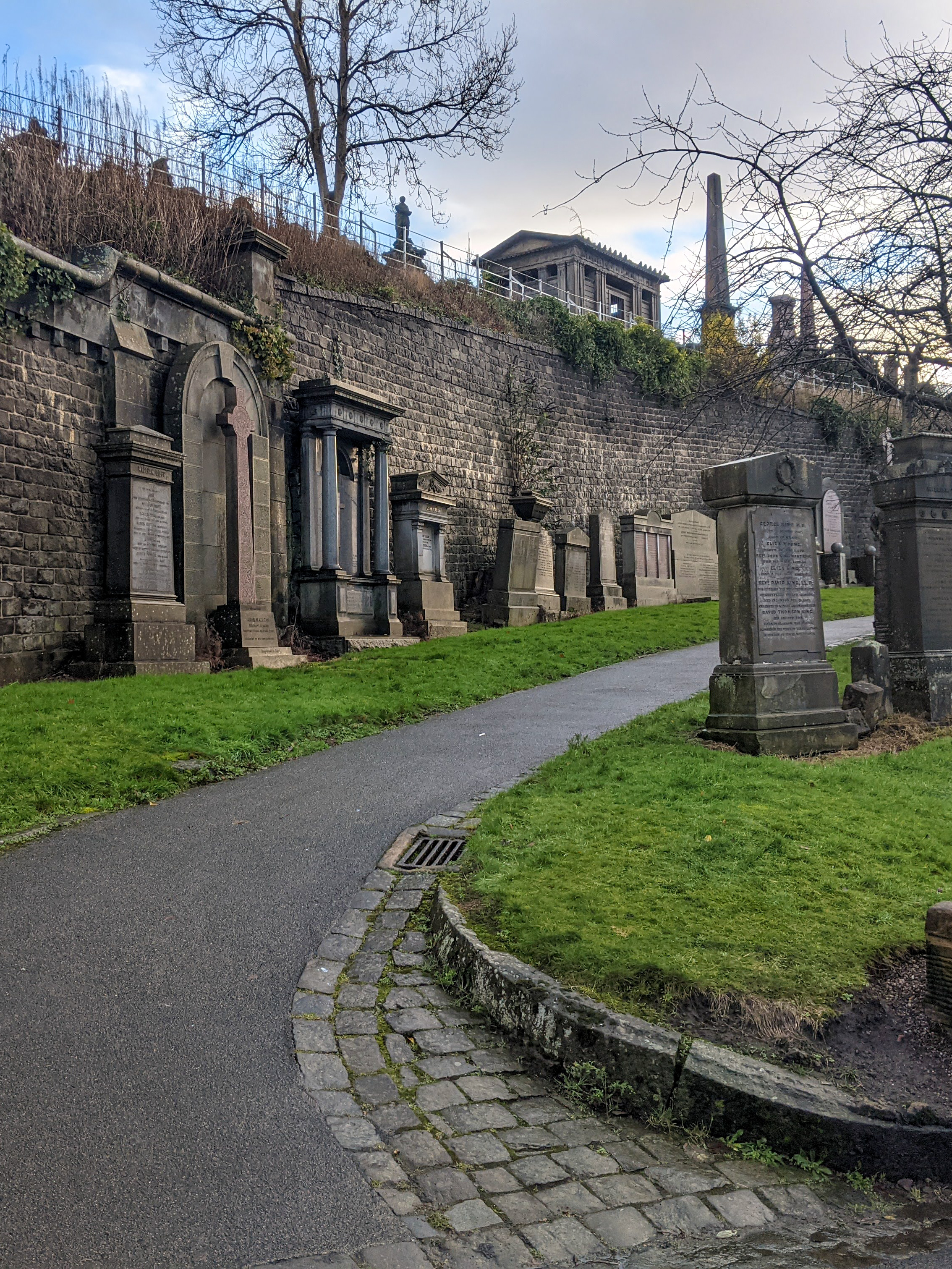 glasgow-necropolis-cemetery-scotland