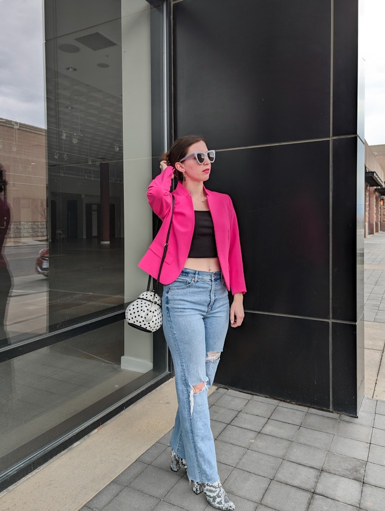 color-blocked-trendy-spring-outfit-hot-pink-ripped-jeans-express