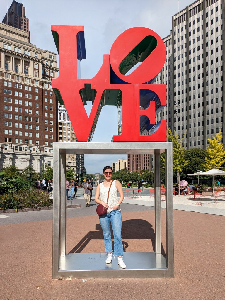 city-of-brotherly-love-philadelphia-tourist-vacation-east-coast-love-sign
