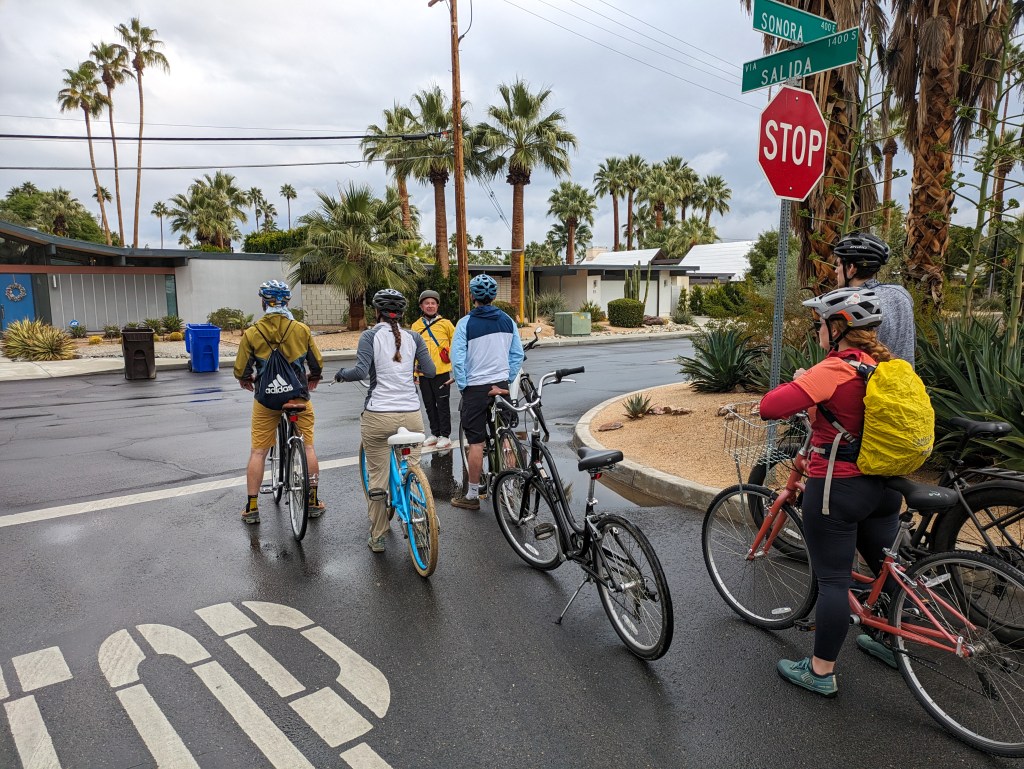 midcentury-modern-architecture-biking-tour-palm-springs-california
