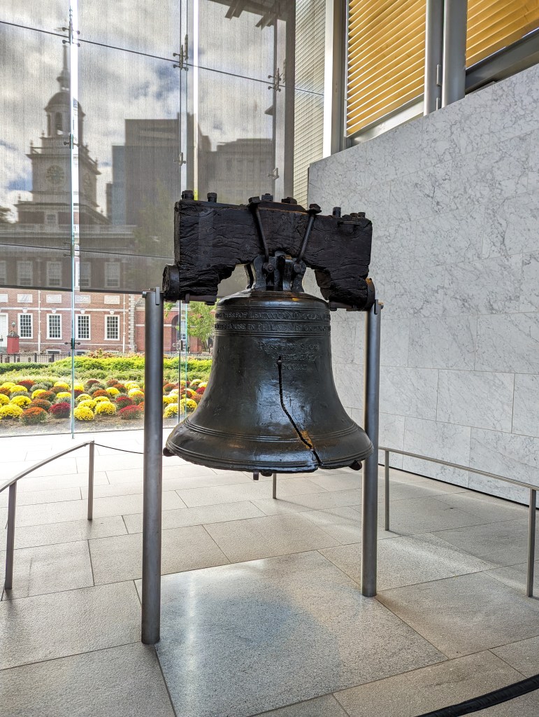 liberty-bell-independence-hall-philadelphia-historical-landmarks-freedom-ring