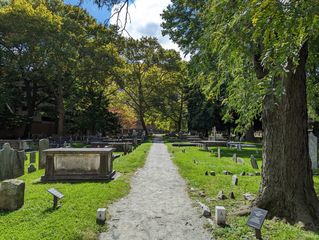christ-church-burial-ground-cemetery-philadelphia-benjamin-franklin-grave