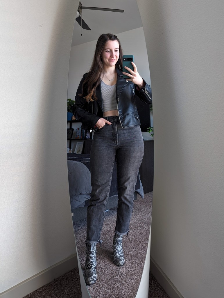 grey-ribbed-crop-top-black-leather-jacket-grey-mom-jenas-snakeskin-booties-date-night-outfit