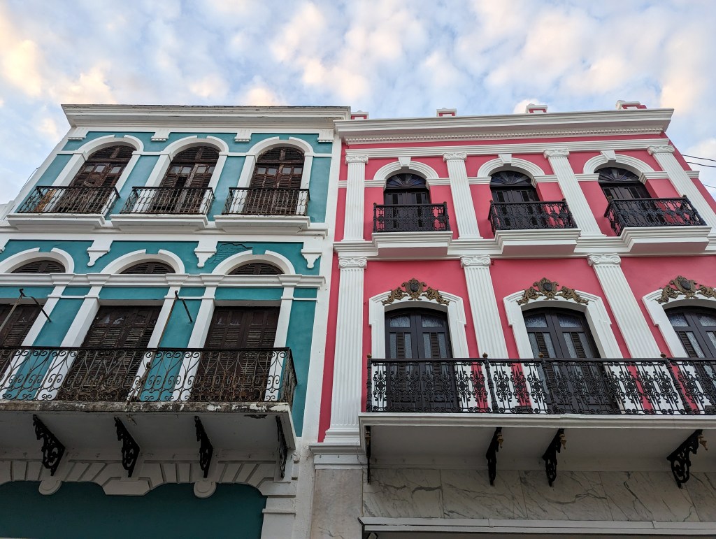 puerto-rico-old-san-juan-colorful-houses-architecture-european